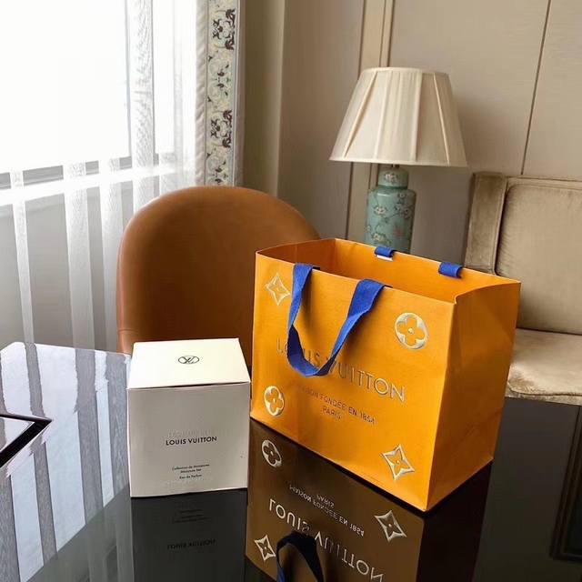 Counter quality Louis Vuitton seven-piece perfume set with sample size DDD. They