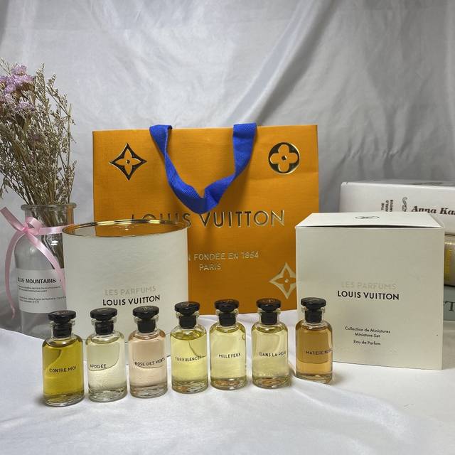 Counter quality Lv Louis Vuitton perfume 7-piece set * 10ml cylinder, with count