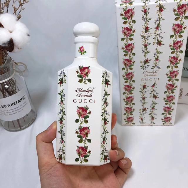 Counter quality Counter Gucci. Gucci Alchemist Garden - Moonlight Song Gucci Moo
