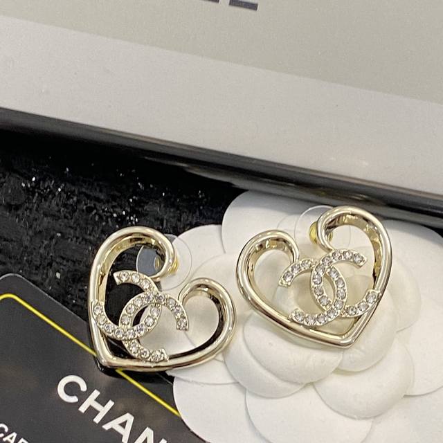 Code E2105 Large 0257820 Chanel earrings hot sale new consistent Zp Chan 23 hol