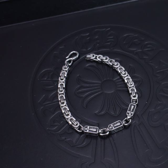 New arrival] The latest Chrome Hearts bracelet combines street and high street