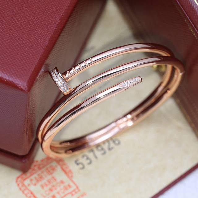 Cartier nail new double-layer diamond bracelet Cartier classic masterpiece, tim