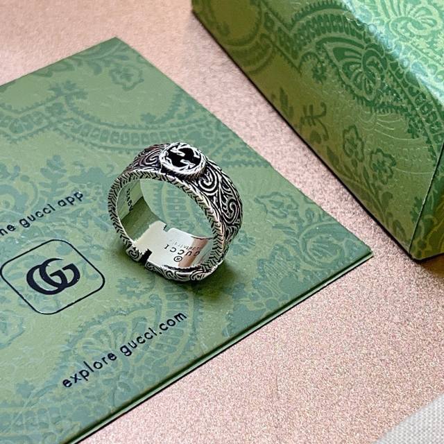 The latest Gucci ring, a higher-end design, the same as celebrities. Anger Fores