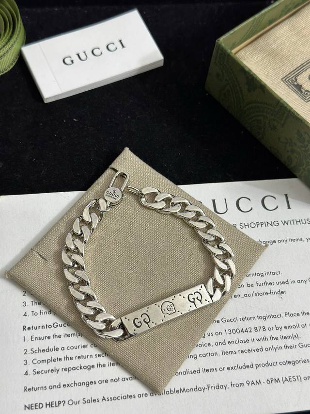 The latest luxury Gucci bracelet. The ultimate in high-end custom bracelets, thi
