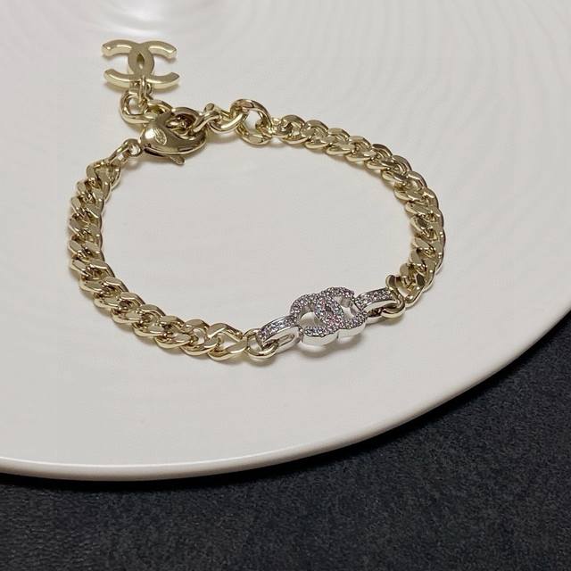 New Chanel gold and silver two-tone rhinestone jewelry Chocker bracelet for ban
