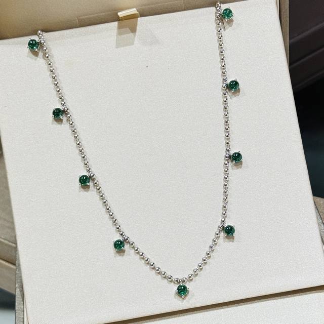 A6543 Independent designer's new teardrop emerald and starry bead necklace is no