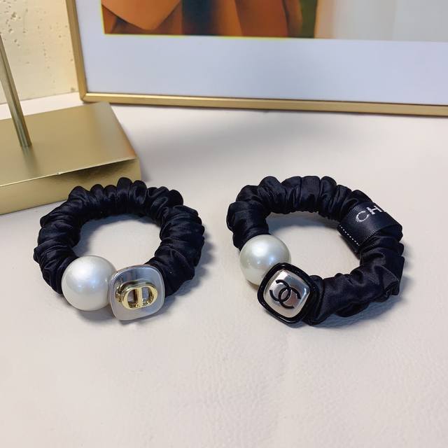 Chanel Dior Dior rubber band Pearl Logo rubber band hair tie large intestine cir