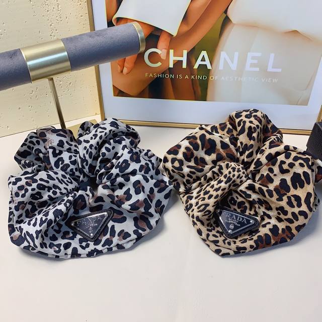 Prada Prada Prada rubber band leopard triangle brand rubber band hair band large