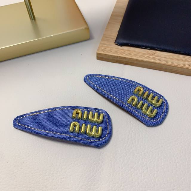 Miumiu Miao Miao Miumiu hairpin denim logo press clip Bb clip side clip daily ex