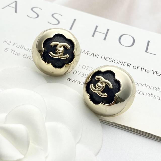 Today's new model code E3159 Chanel best-selling earrings are now available! Ch