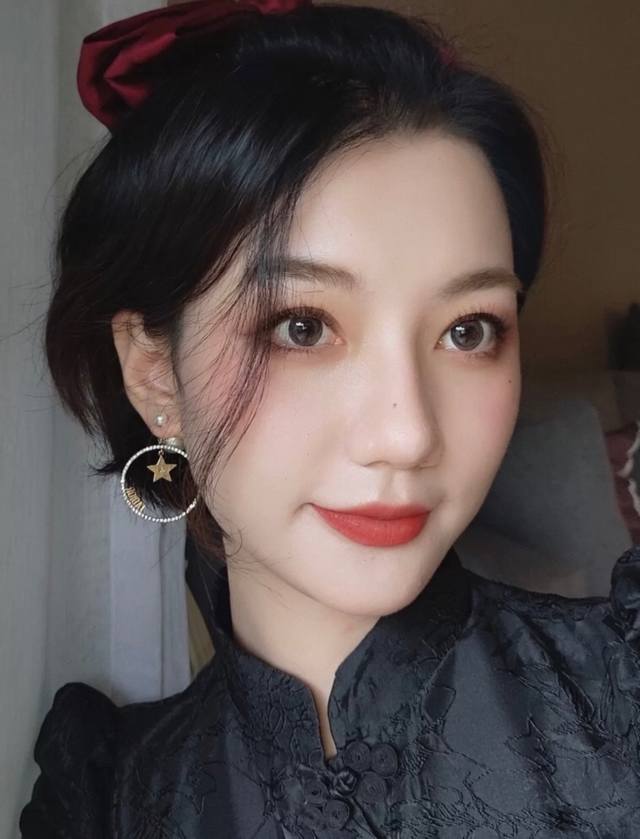 #No. Ded0068 Dior Five-Pointed Star Pearl Earrings, newly launched at the counte