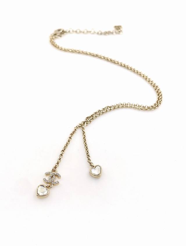 Ch*Nel latest white diamond heart necklace consistent Zp brass material DDD