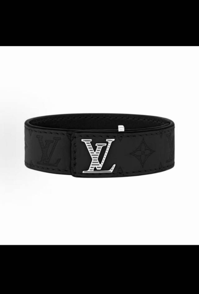 Louis Vuitton solid color logo design leather bracelet for men, black Louis Vuit