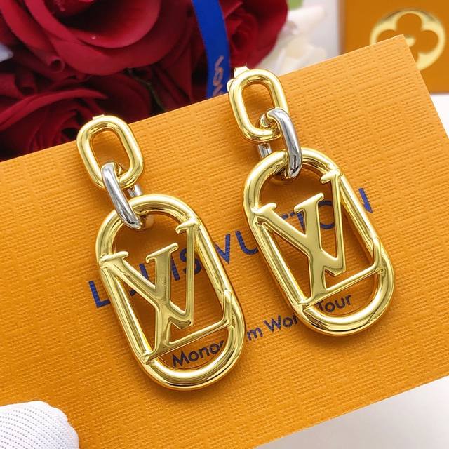 No. Led0027 Lv latest gold and silver with tassel earrings smooth surface consi