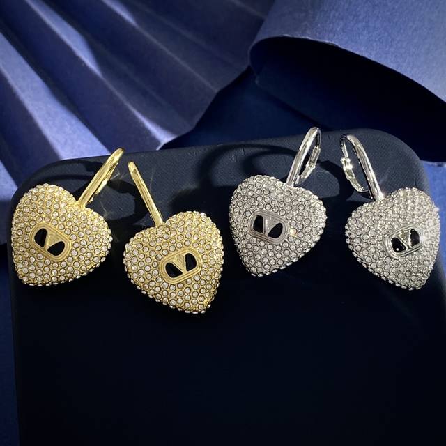 Earrings Hl92 Valentino European and American fashion full diamond heart-shaped