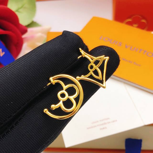 No.Led0371 Lv*Latest round ear hook consistent Z batch brass material DDD