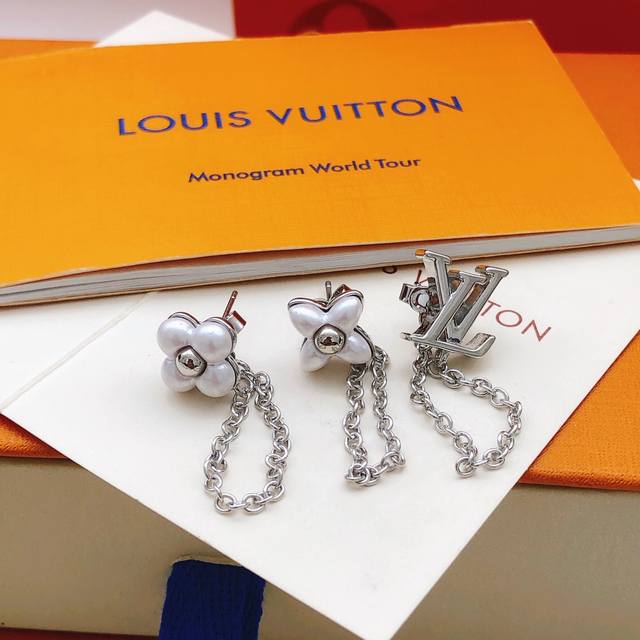 No.Led0389 Lv*Latest three-in-one white flower earrings consistent with Z batch