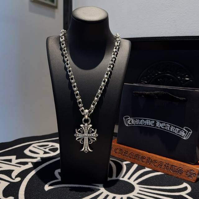 New counter quality Chrome Hearts classic retro cross necklace with full diamond