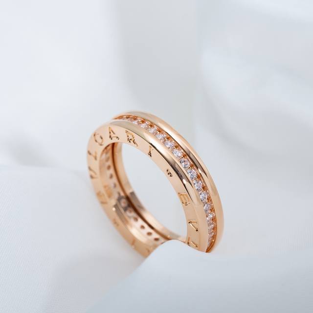 Zero1 single-band diamond ring, size 56789 US size DDD. Available in three color