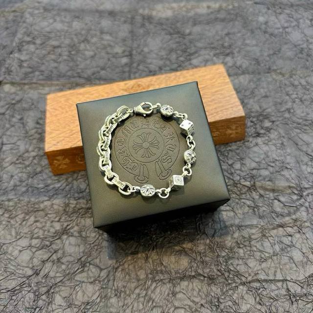 Chrome Hearts thick letter dice bracelet original replica! Only high-end product