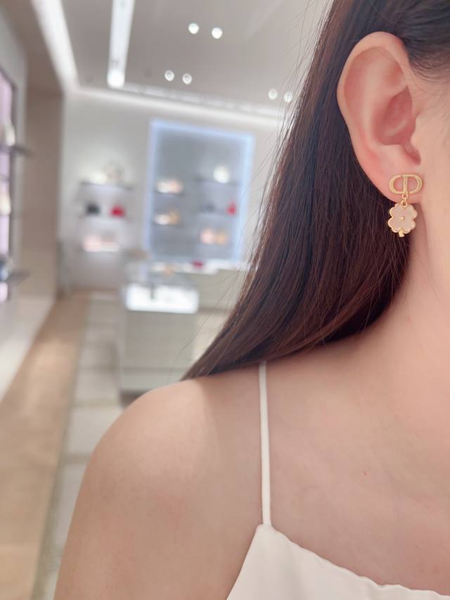 We're selling Zp5720! Large orders, please contact us! Dor's new CD pendant fou