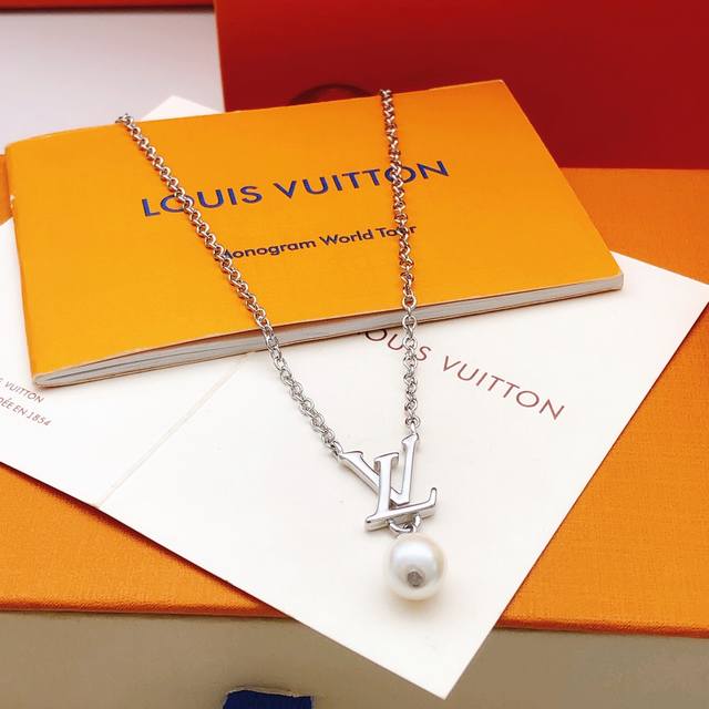 No.Lxl0231 Lv*Latest model hanging pearl necklace consistent Z batch brass mater