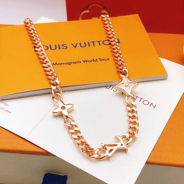 No.Lxl0236 Lv*Latest rose gold glossy necklace consistent with Z batch brass mat