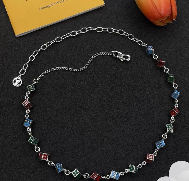 Louis Vuitton Lv necklace P DDD