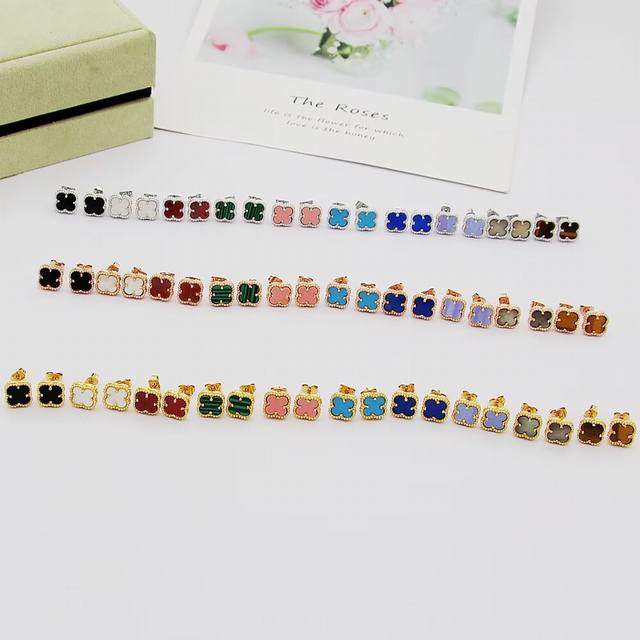 Mini four-leaf clover earrings DDD