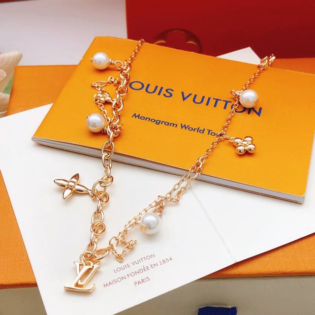 No. Lxl0252 Lv*Latest rose gold pearl necklace consistent Zp brass material DDD