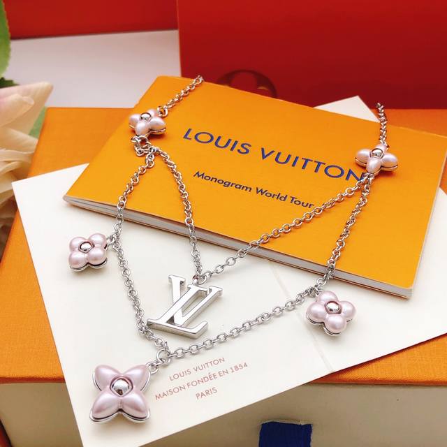 No. Lxl0256 Lv*Latest pink flower necklace consistent Zp brass material DDD