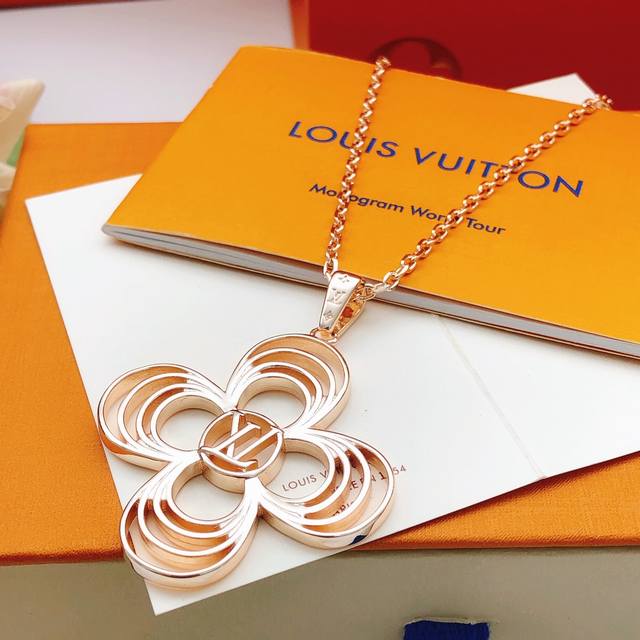No. Lxl0266 Lv*Latest rose gold flower hollow necklace consistent Zp brass mater