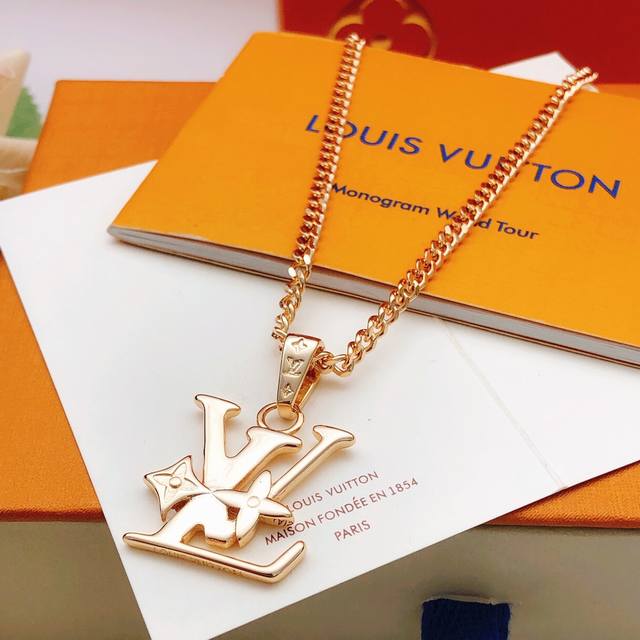 No. Lxl0237 Lv*Latest rose gold glossy necklace consistent Zp brass material DDD