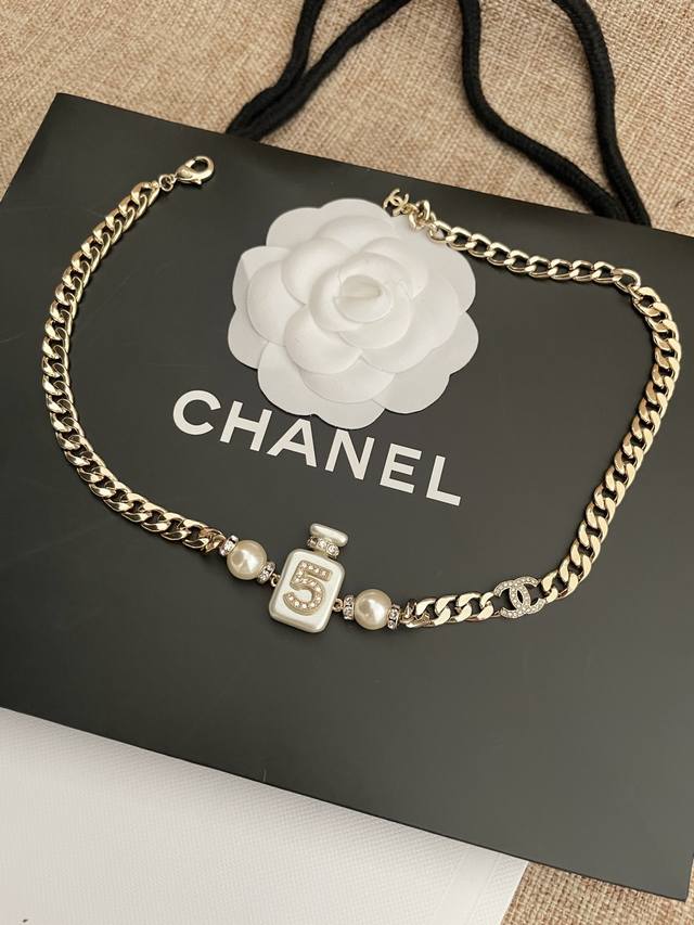 Perfume bottle necklace 22S new perfume bottle bracelet necklace super hot perfu