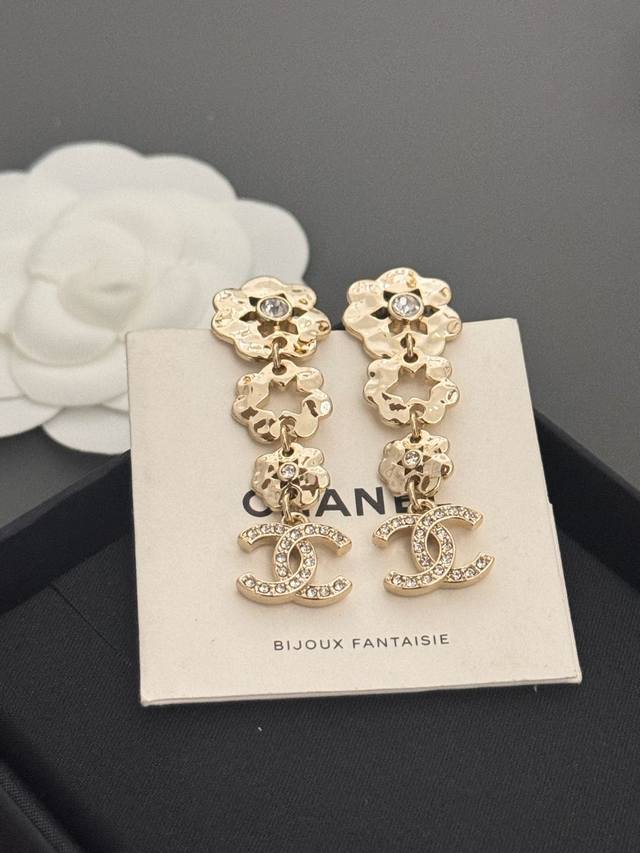 Ch*Nel latest 3 flower Cc earrings consistent Zp brass material DDD