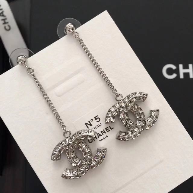 Ch*Nel A timeless classic, double-sided diamond earrings. A super classic and a