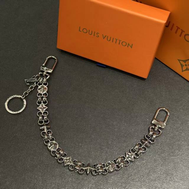 -Louis Vuitton logo design metal accessories waist chain chain design unisex cou