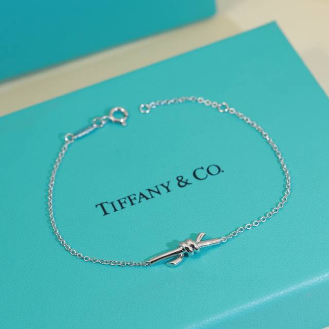 New Mini Bracelet Tiffany Knot Bracelet Smooth Gold Material with Original Logo