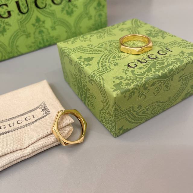 Latest release: Gucci brand logo hexagonal gold ring size 6-11 DDD