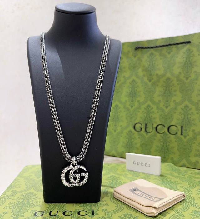 New product release: The latest Gucci necklace, a higher-end chain, the same st