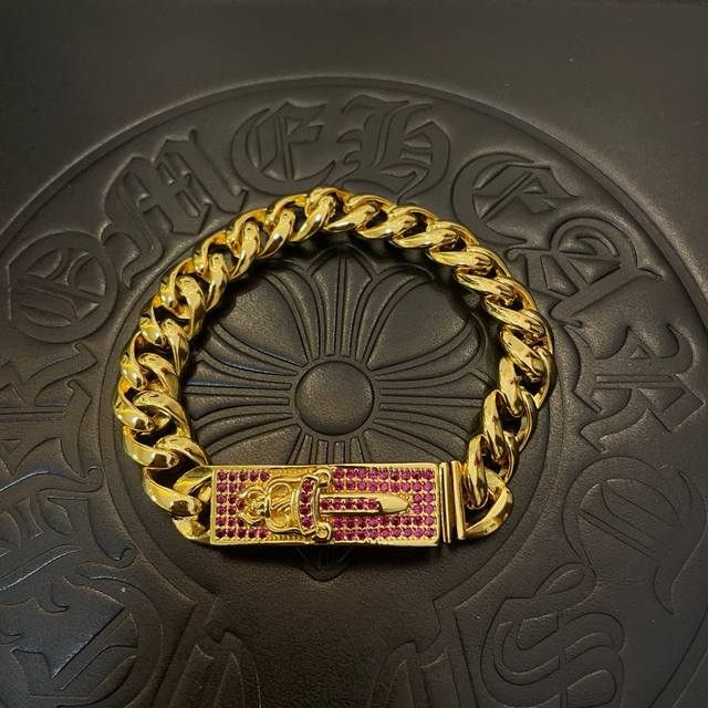 Wholesale counter quality Chrome Hearts gold classic smooth twisted pink diamon
