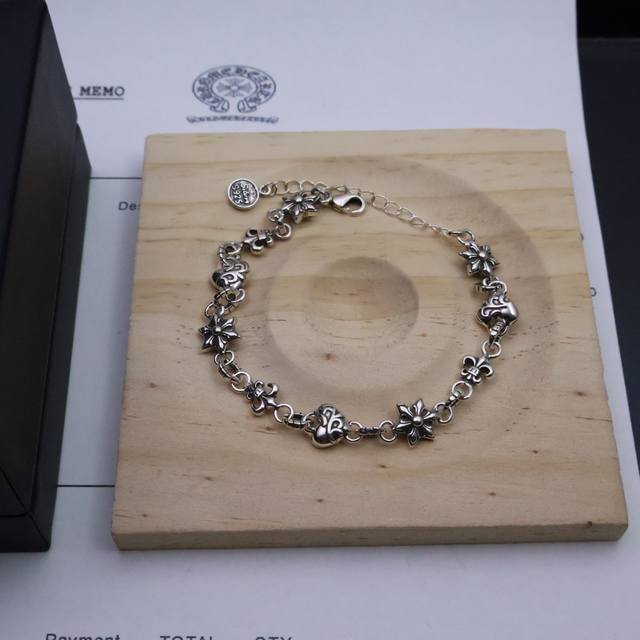 Silver Riot] Bracelet Purgatory-level lock wrist nuclear weapon Dark core castin