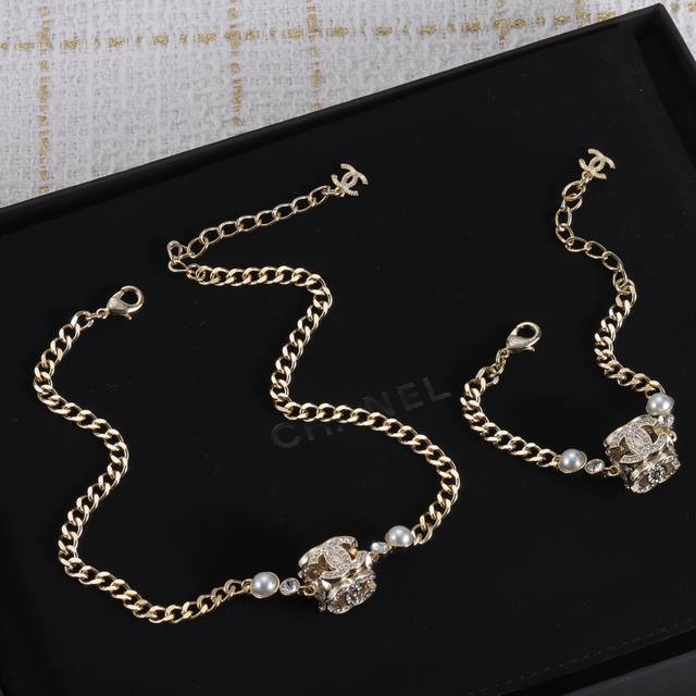 Chanel Chanel Petite Chanel Set DDD