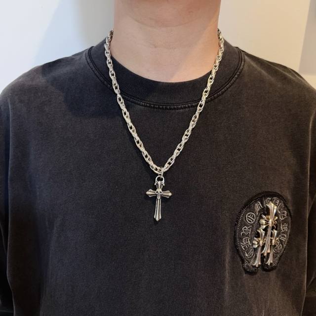 New counter quality Chrome Hearts classic retro interlocking necklace skull cro