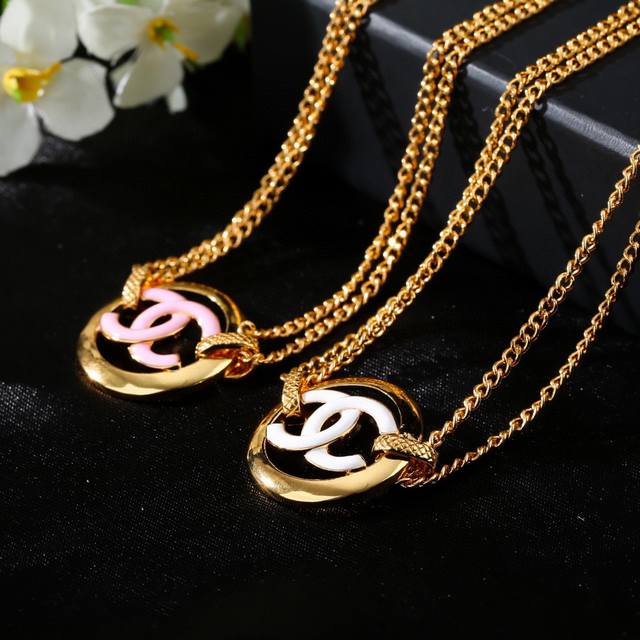 Xiaoxiang's new pearl necklace is so beautiful! The new necklace is a must-have