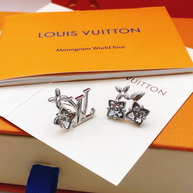 No.Led0381 Lv*Latest model diamond silver ear consistent Zp brass material DDD