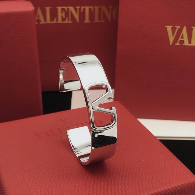 No. Vsz0010 Valenti*O latest smooth bracelet silver consistent Zp brass material