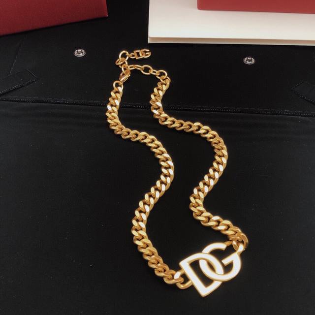 No.Dgxl0004 Dg*Latest letter necklace consistent Zp brass material DDD