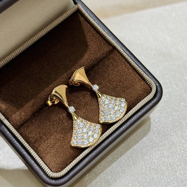Earrings A2443 High-end custom Bv new large-size dress-size full-diamond earrin