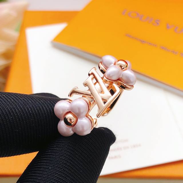 No. Ljz0051 Lv*Latest pink flower ring consistent Zp brass material DDD